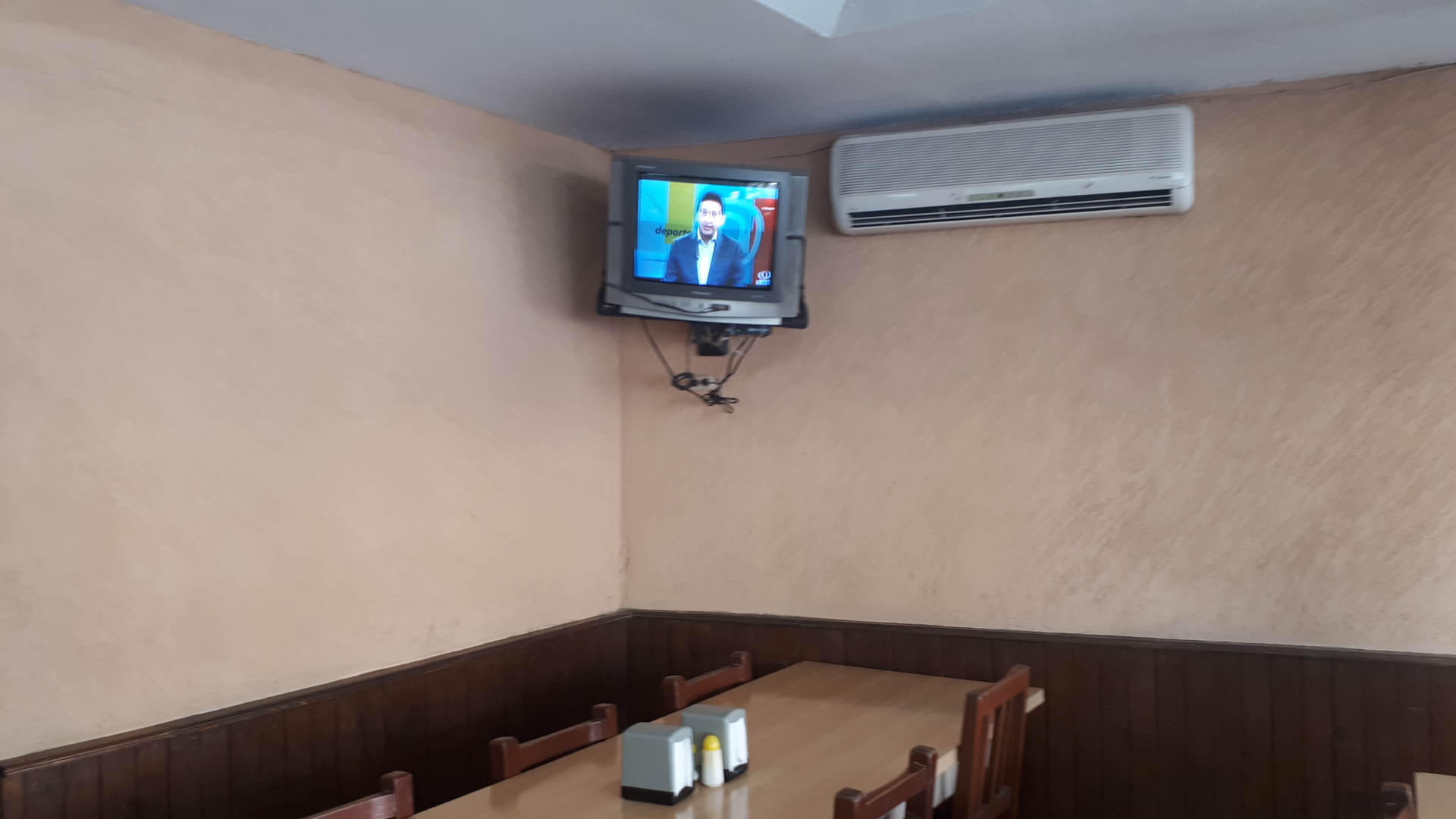 Pollo Feliz Restaurant image 8