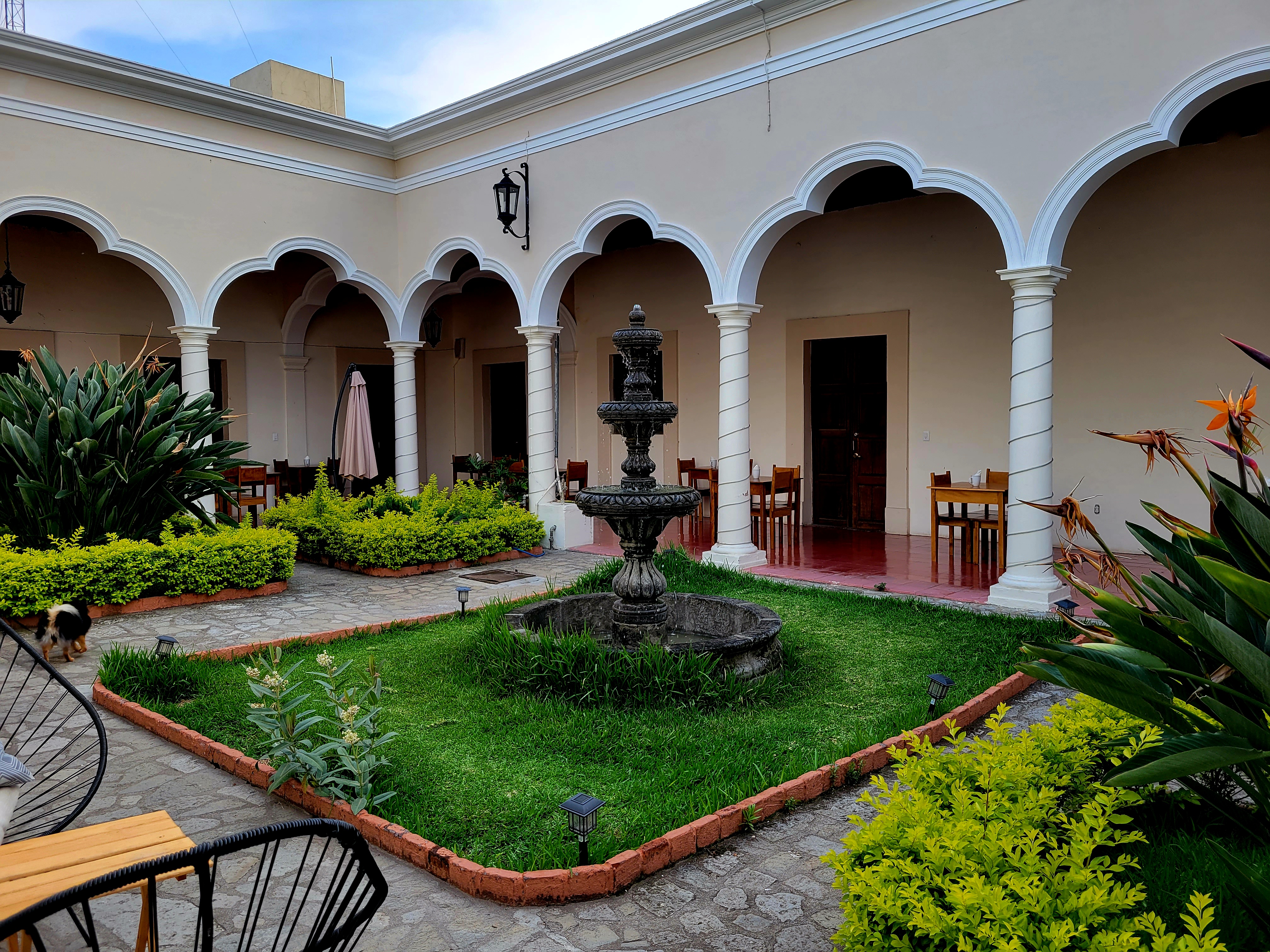 Cien Años Restaurante y Café image 5