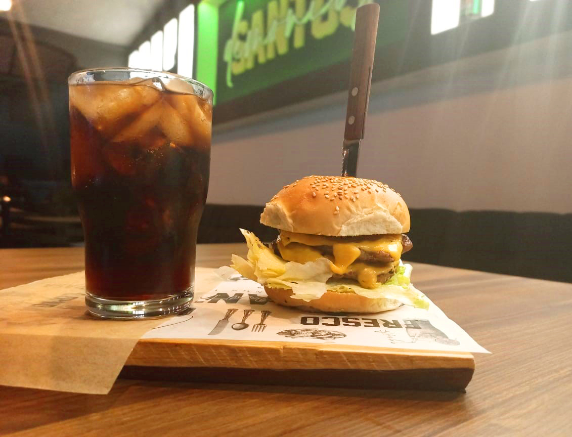 SANTOS DEMONIOS image 2