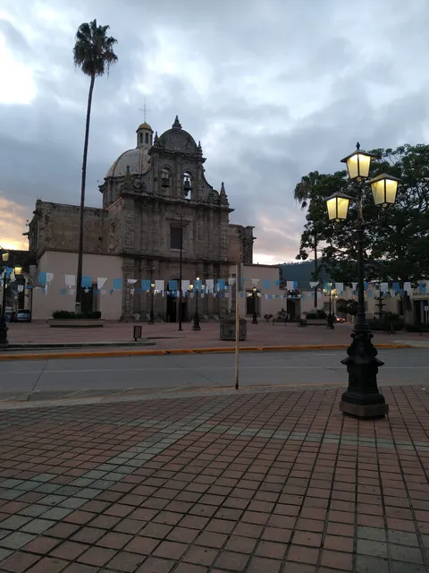 Little Caesars Pizza "Ciudad Guzmán" image 7