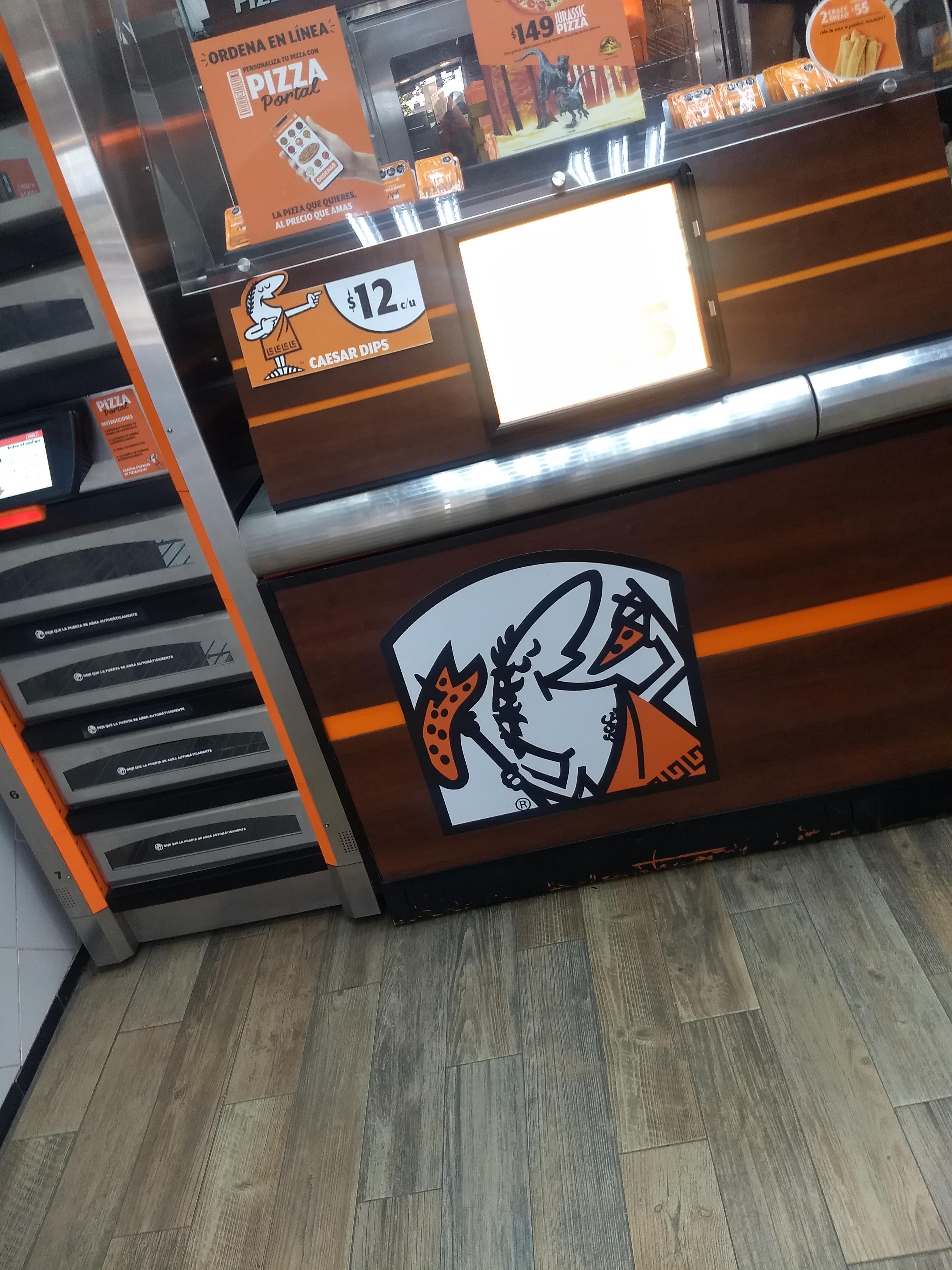 Little Caesars Pizza "Ciudad Guzmán" image 10