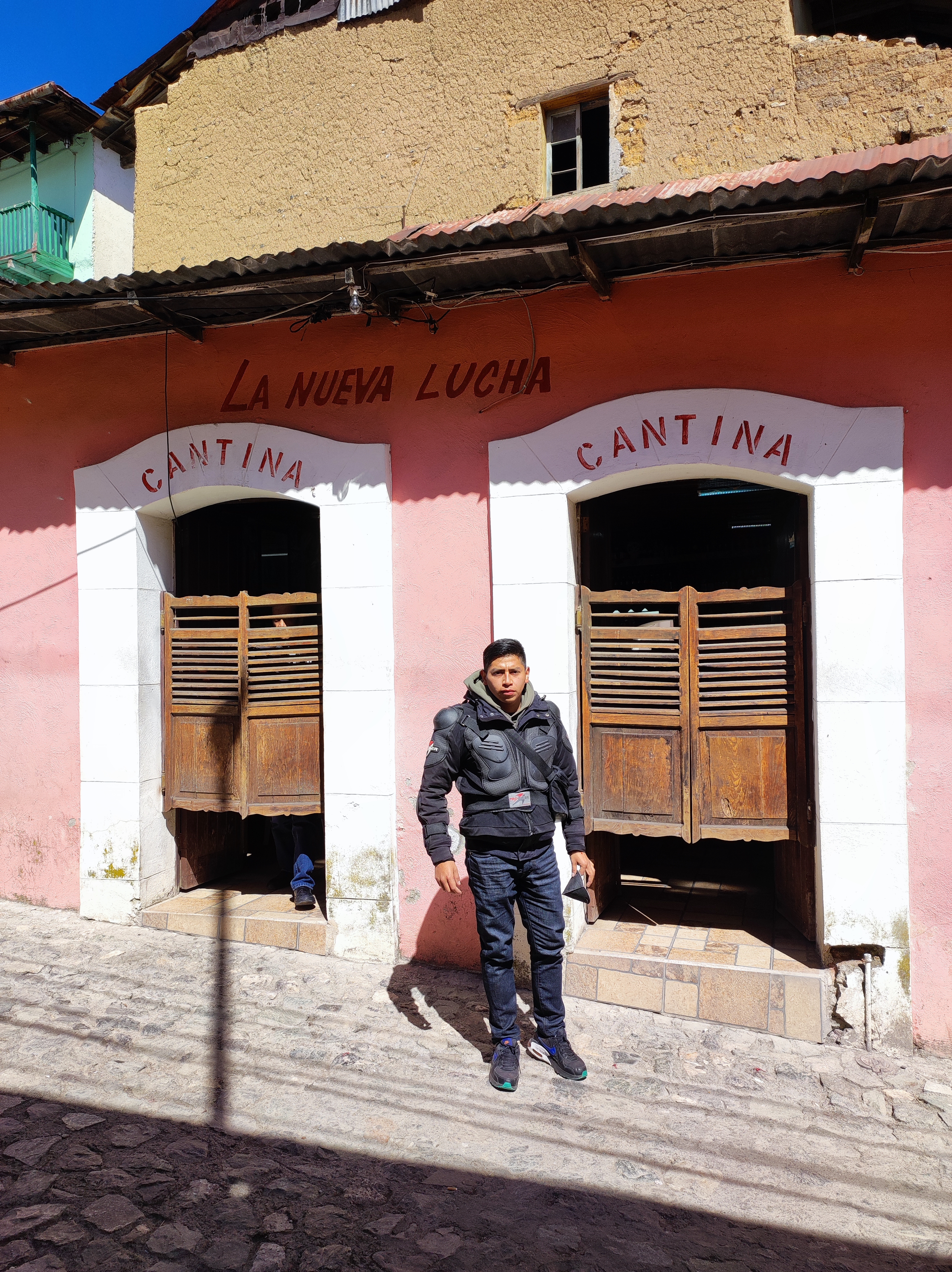 La Nueva Lucha Cantina image 1