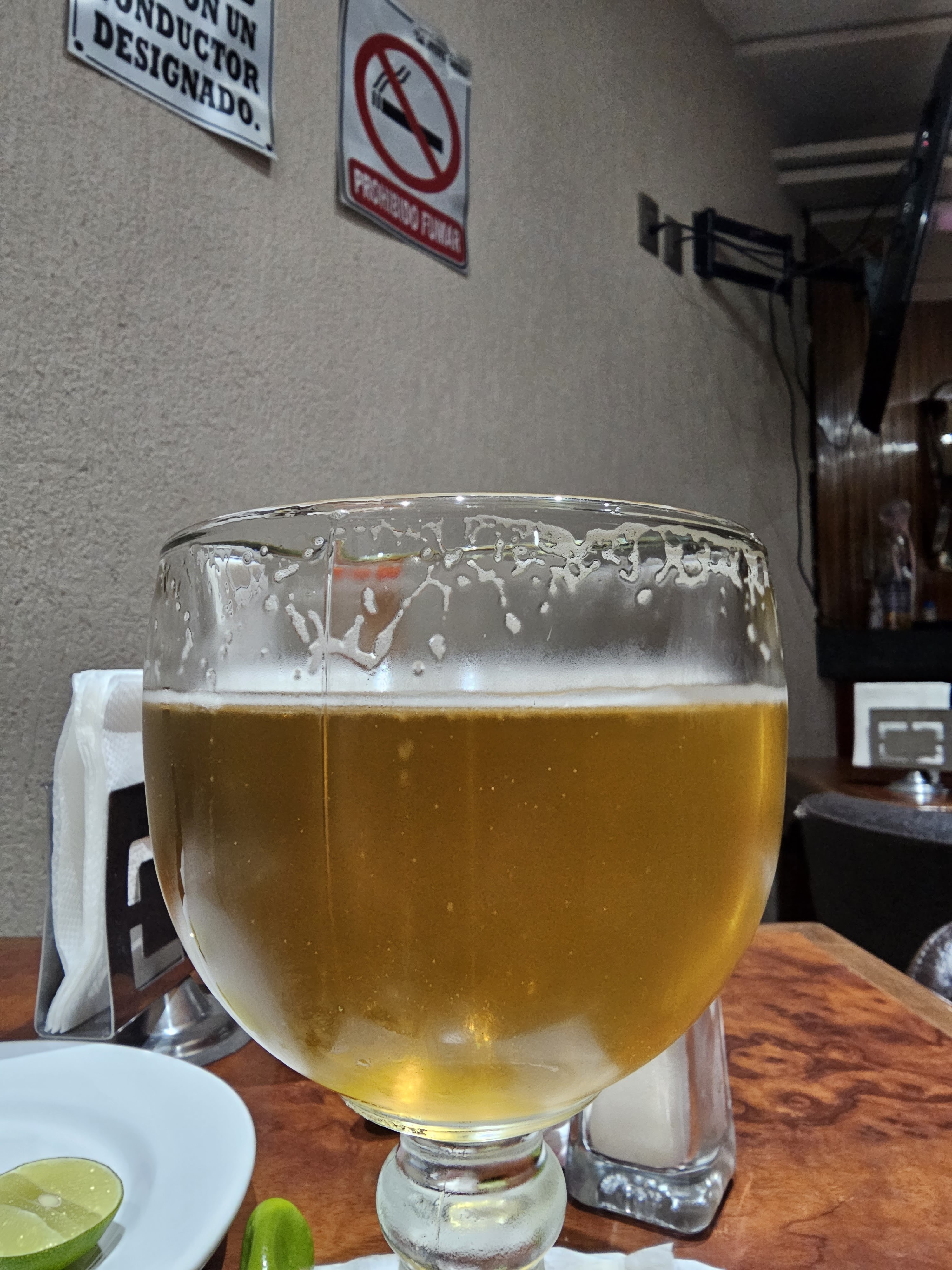 La Nueva Lucha Cantina image 3