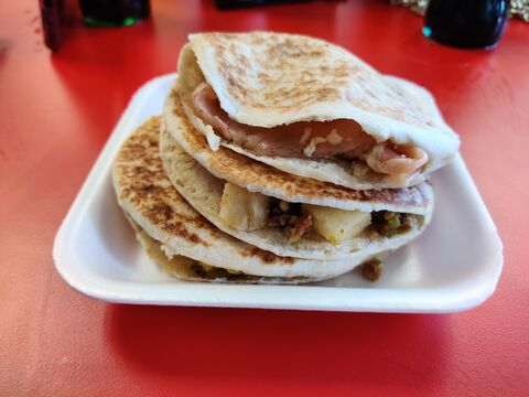 Gorditas Las ranitas image 1