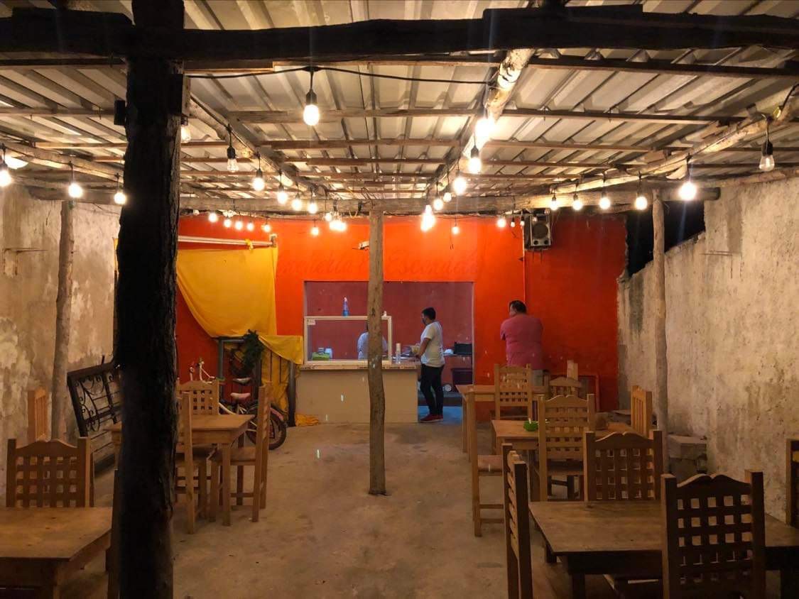 Lonchería el escondite image 3