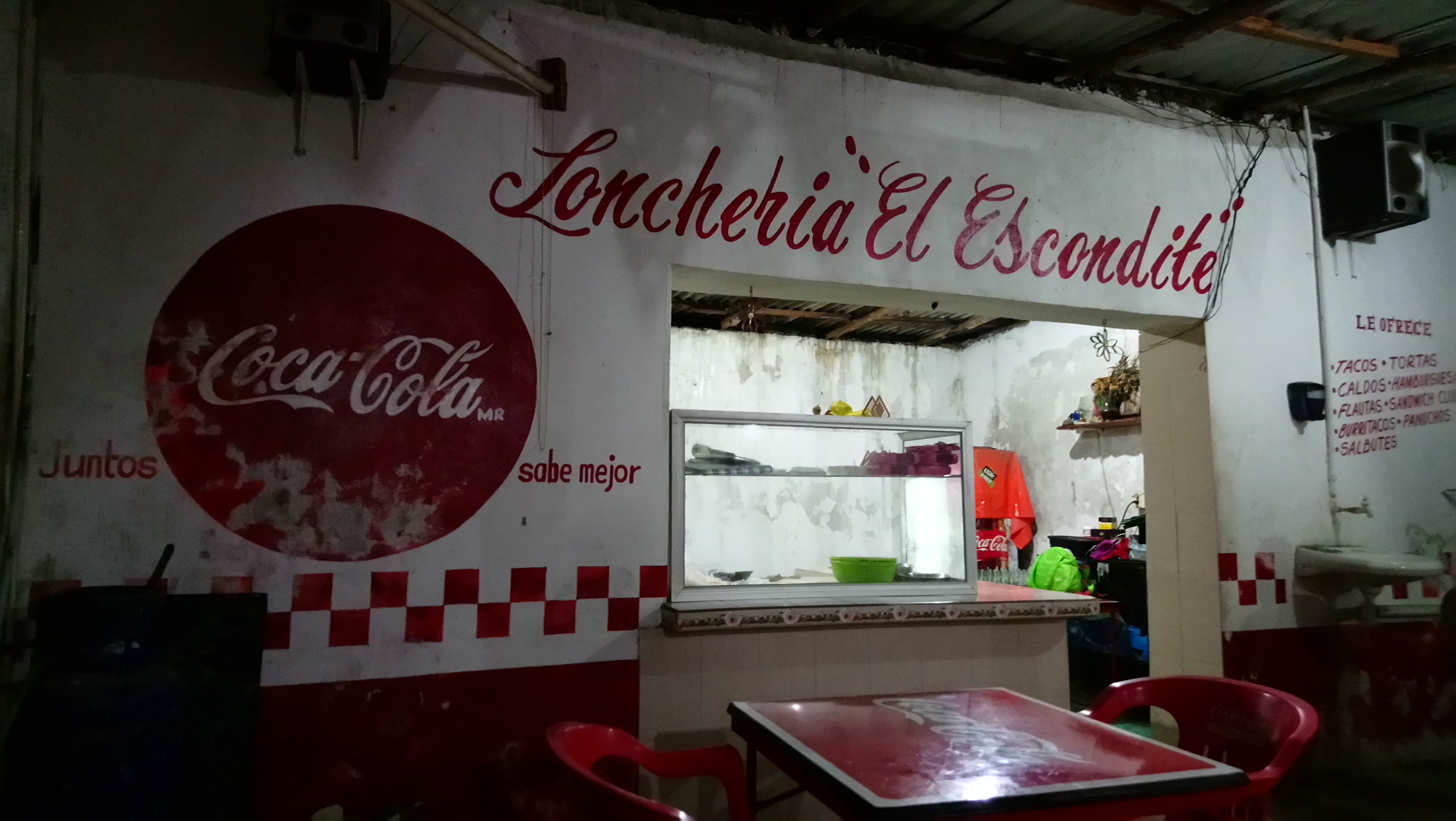 Lonchería el escondite image 7