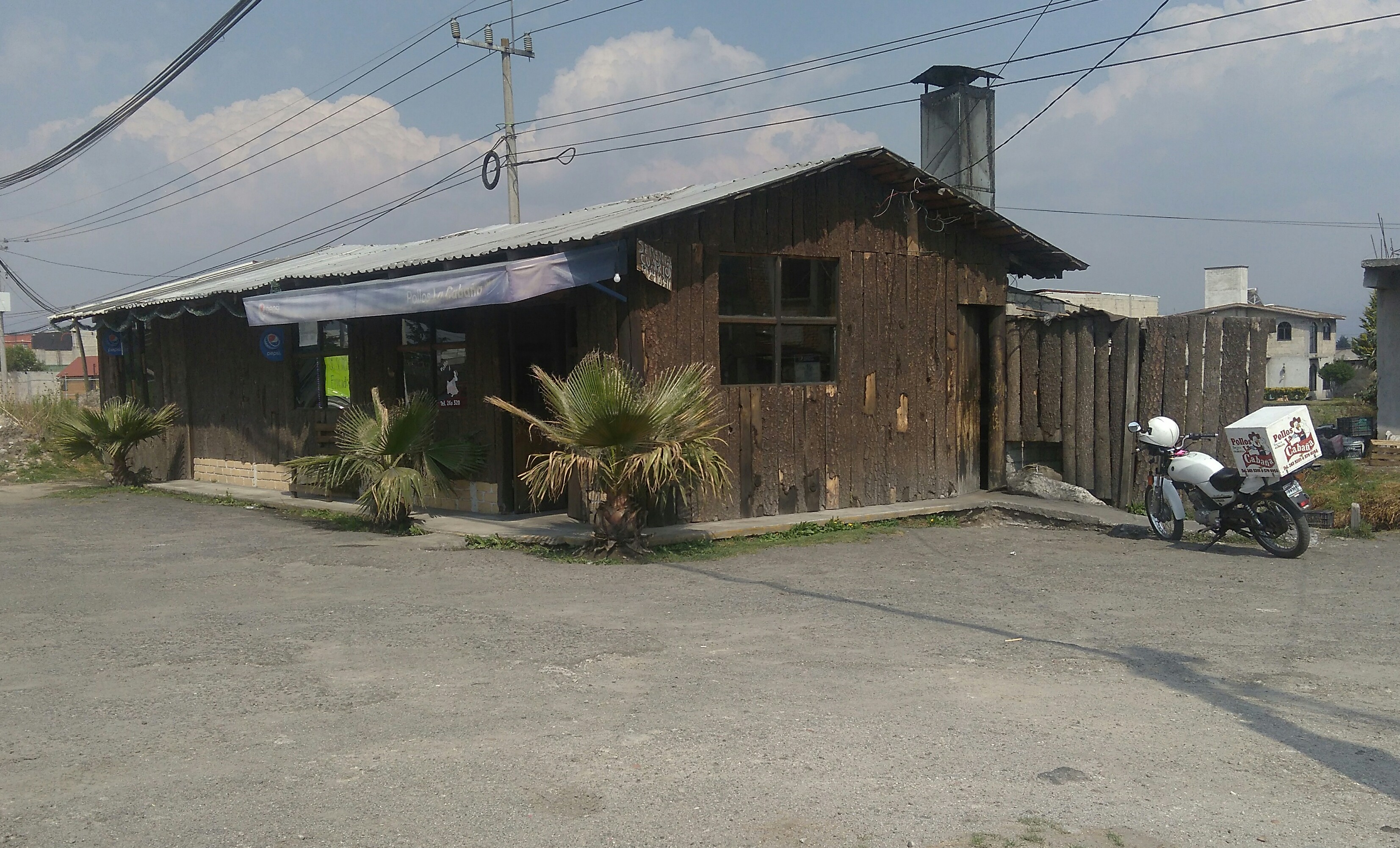 Pollos La Cabaña image 1