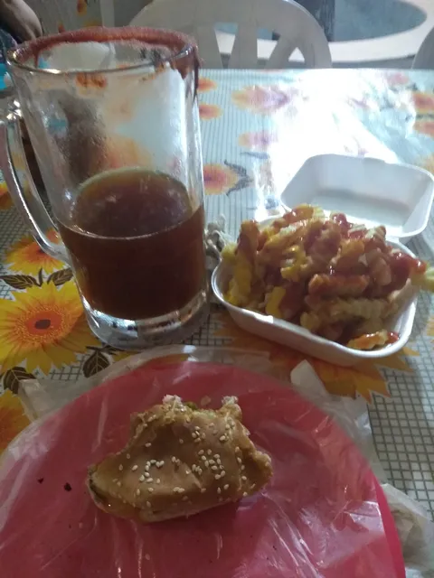 Chelelo´s Snacks & Beer image 3