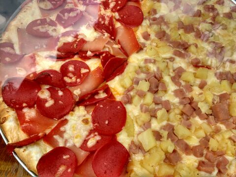 Denny Pizzas image 7