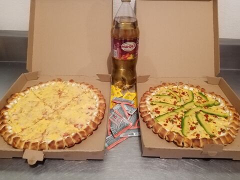 Pizzas Lucy image 6