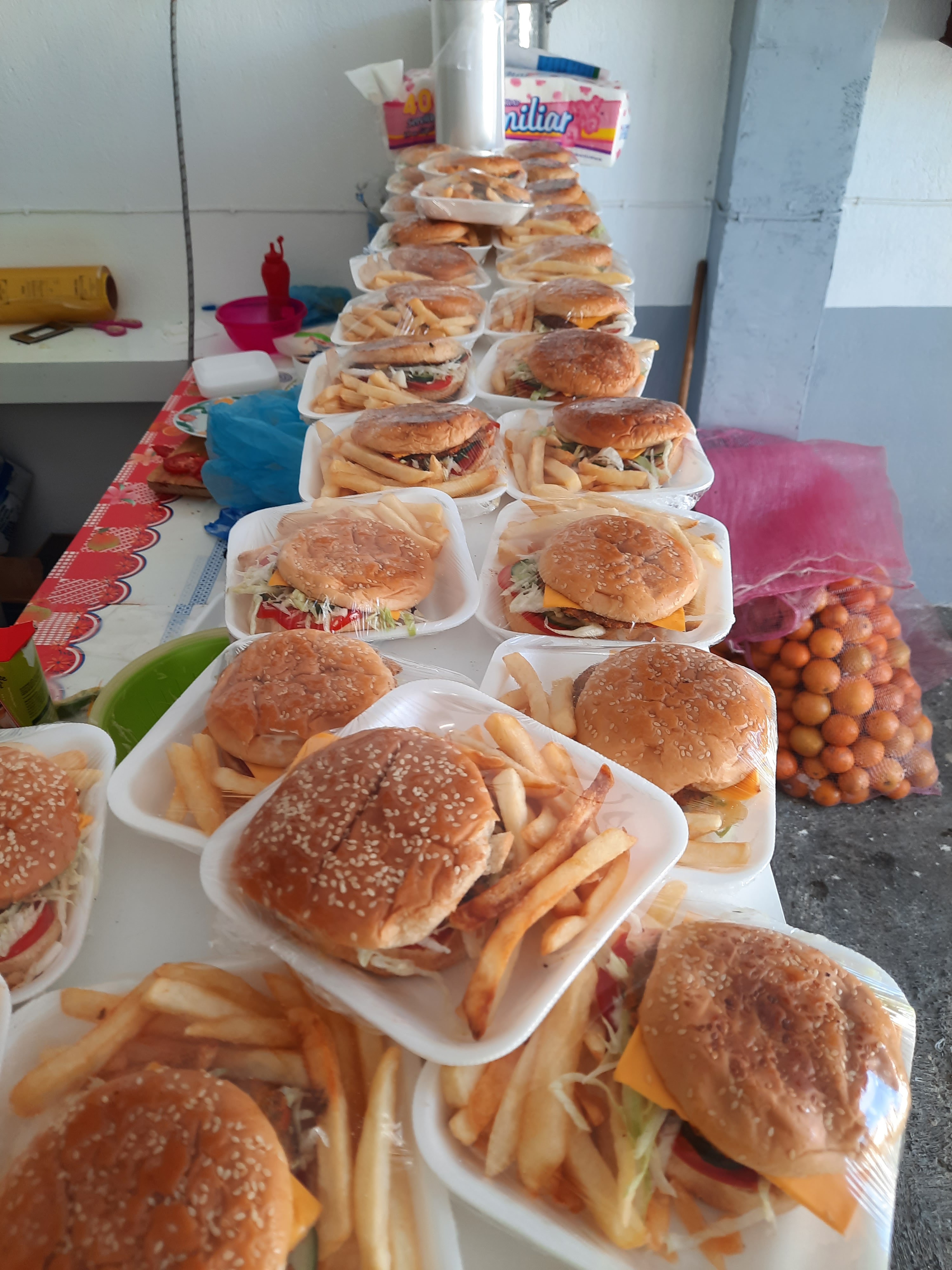 Loncheria Farías image 2