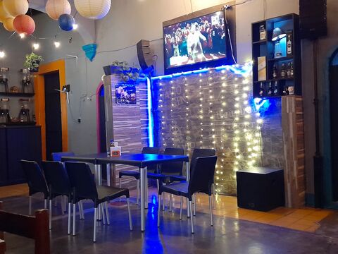 CAPRI SNACK BAR image 4
