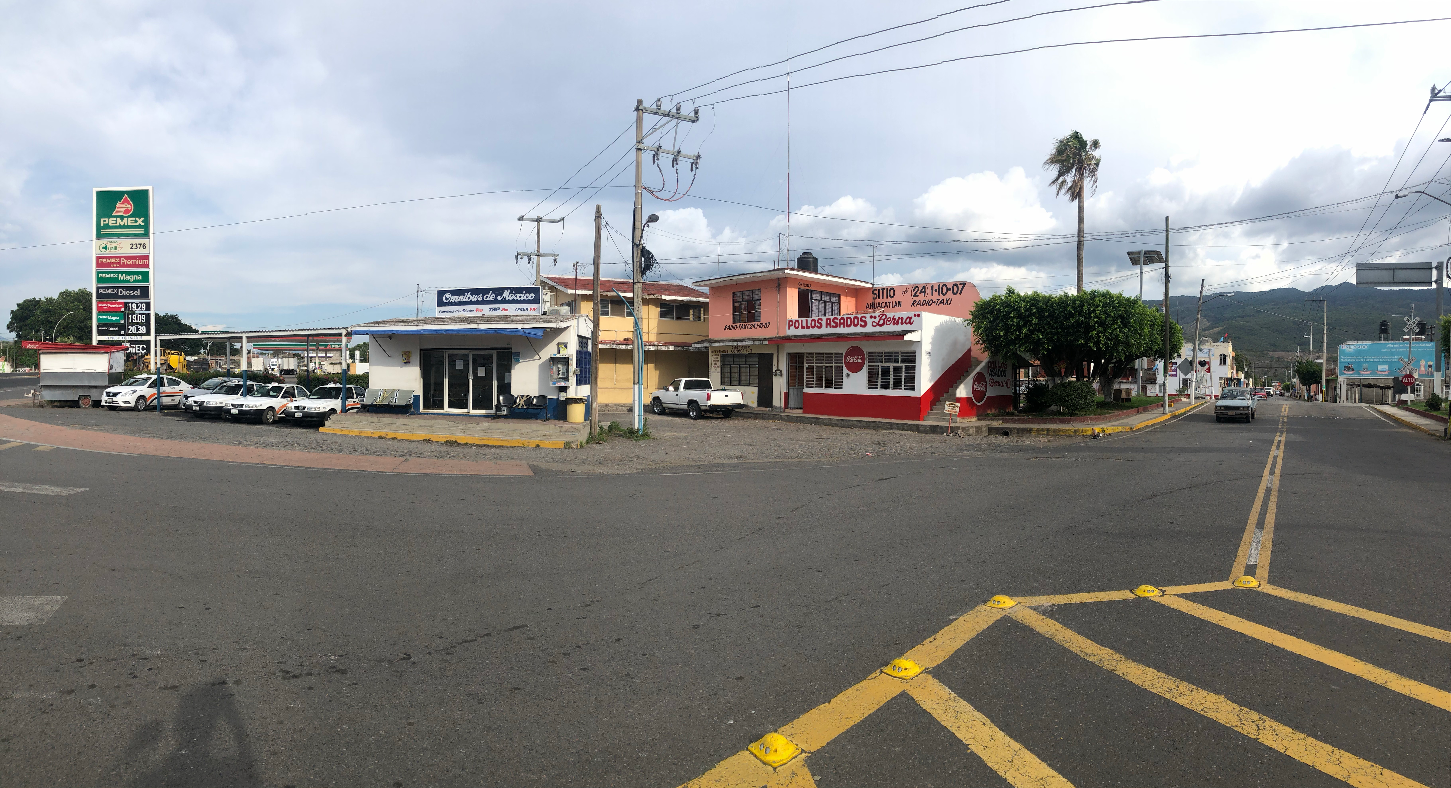 Pollos Asados Berna image 1