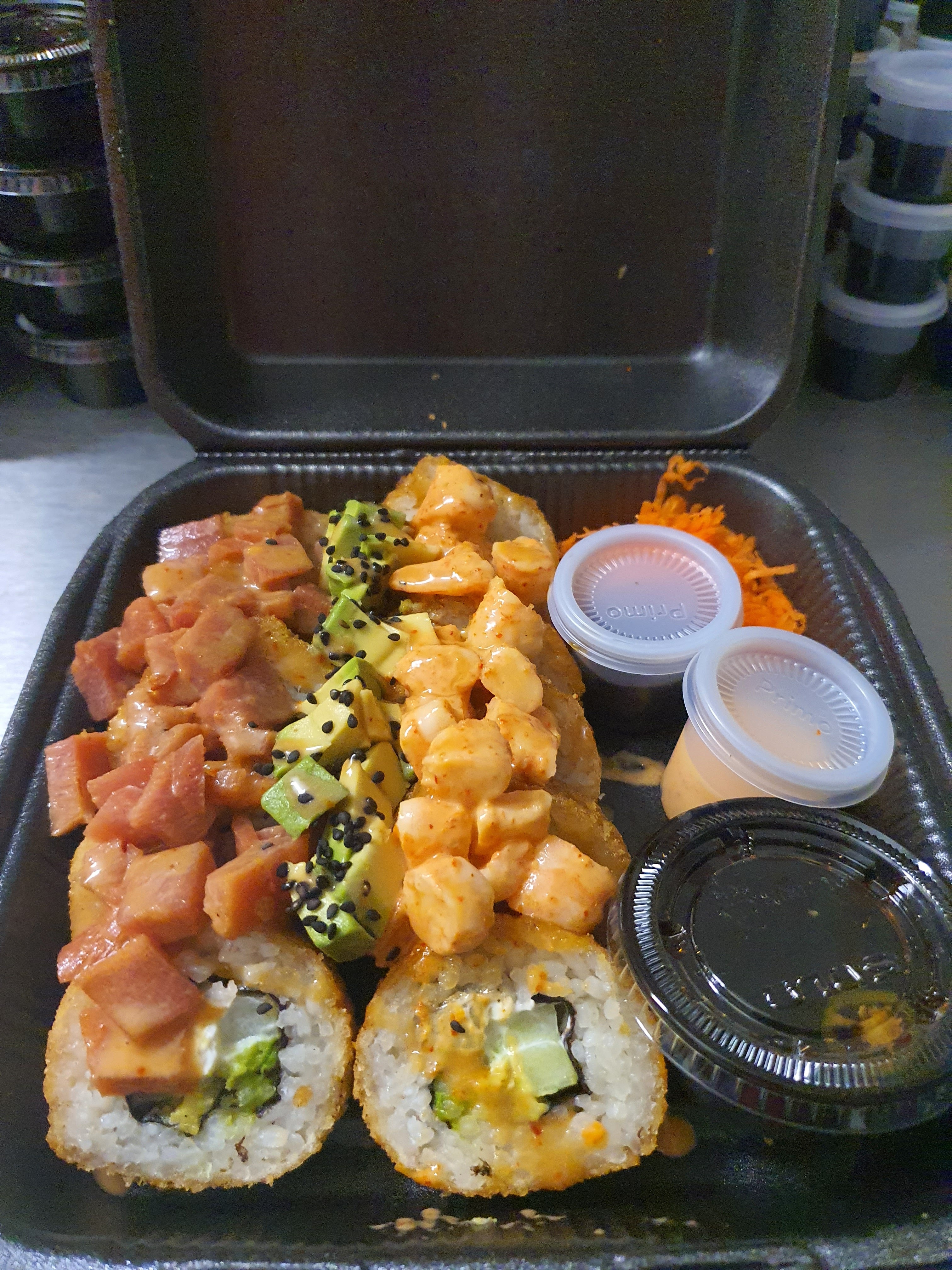 SUSHI MAKER'S AHUACATLÁN image 2