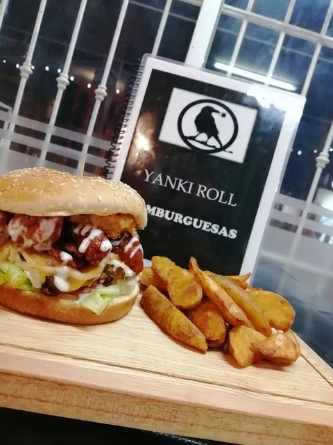 Yanki Roll Sushi & Hamburguesas image 4
