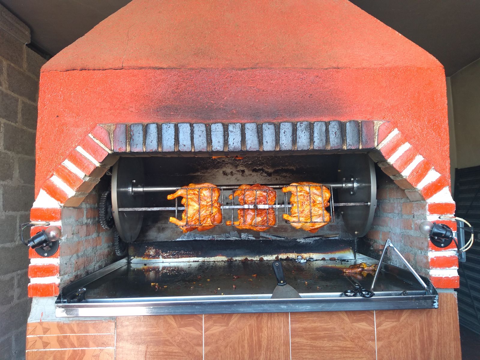 Pollos a la leña Emanuel image 2