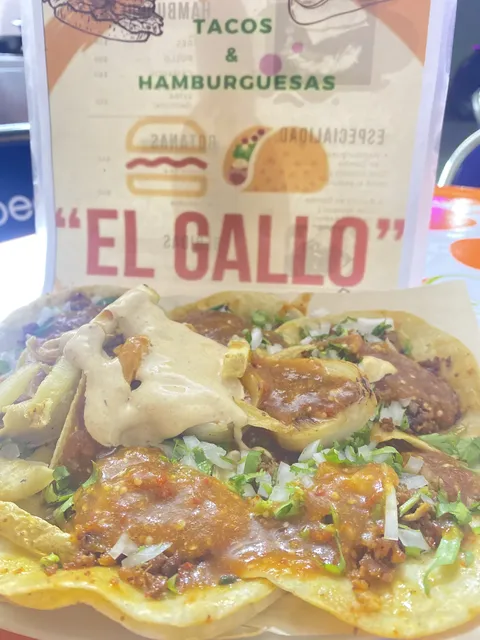 Tacos y hamburguesas “El Gallo” image 8