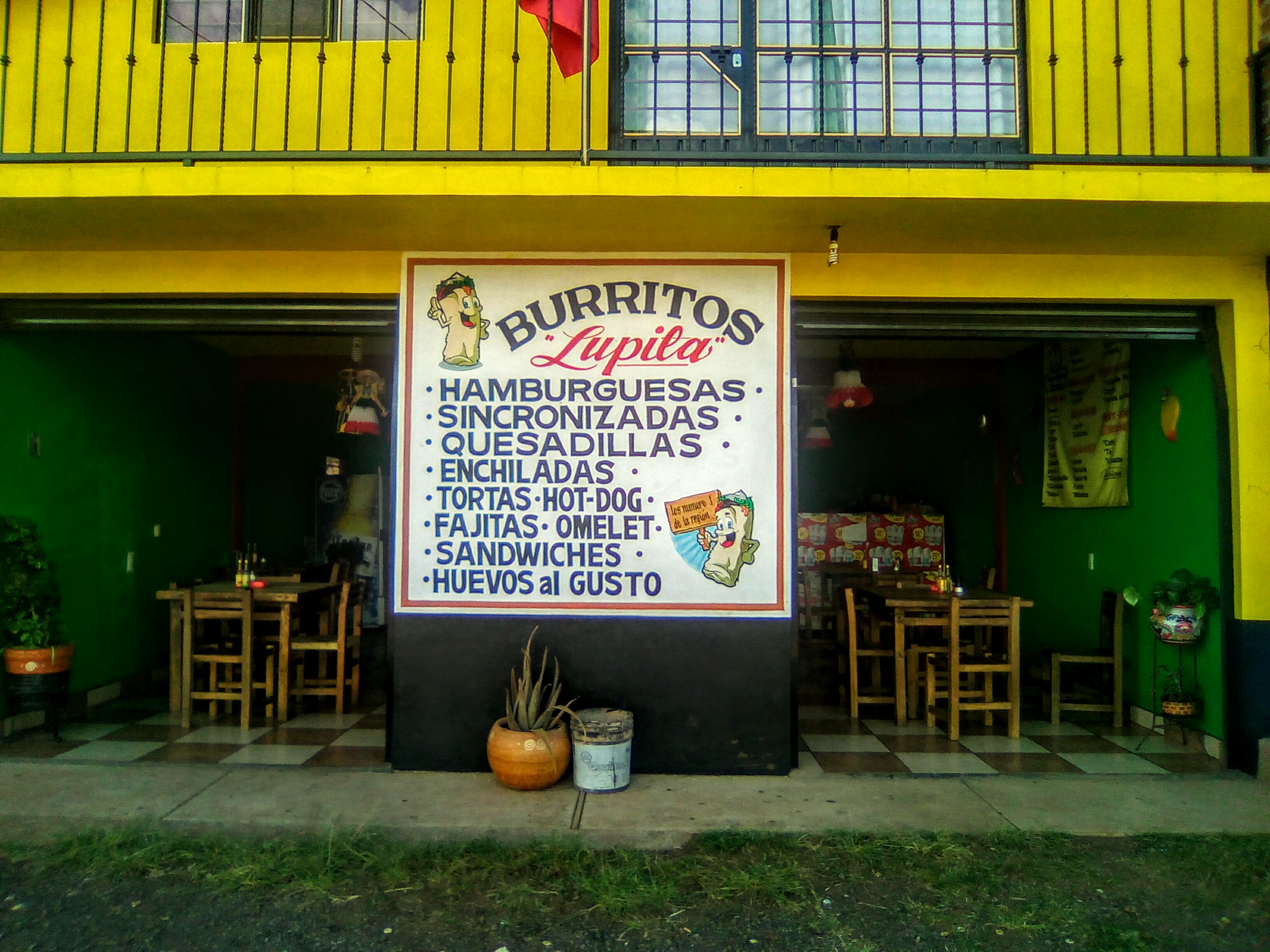 Burritos Y Tortas Lupita image 1
