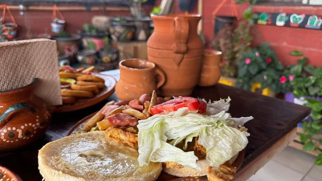 Artisan pizza image 6