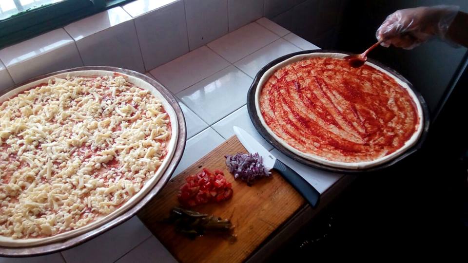 Mineros Pizza image 3