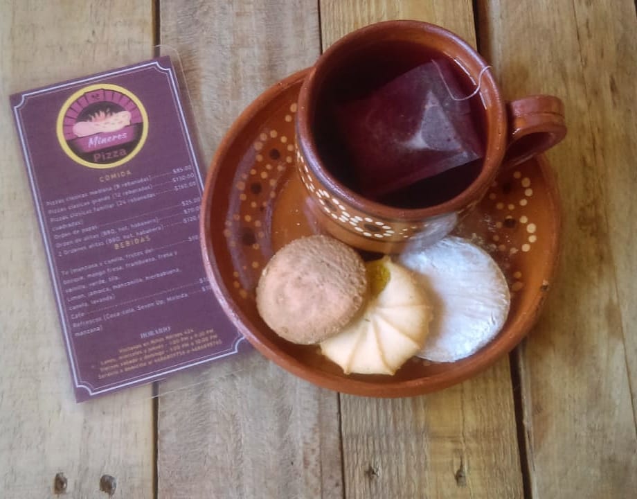 Mineros Pizza image 6