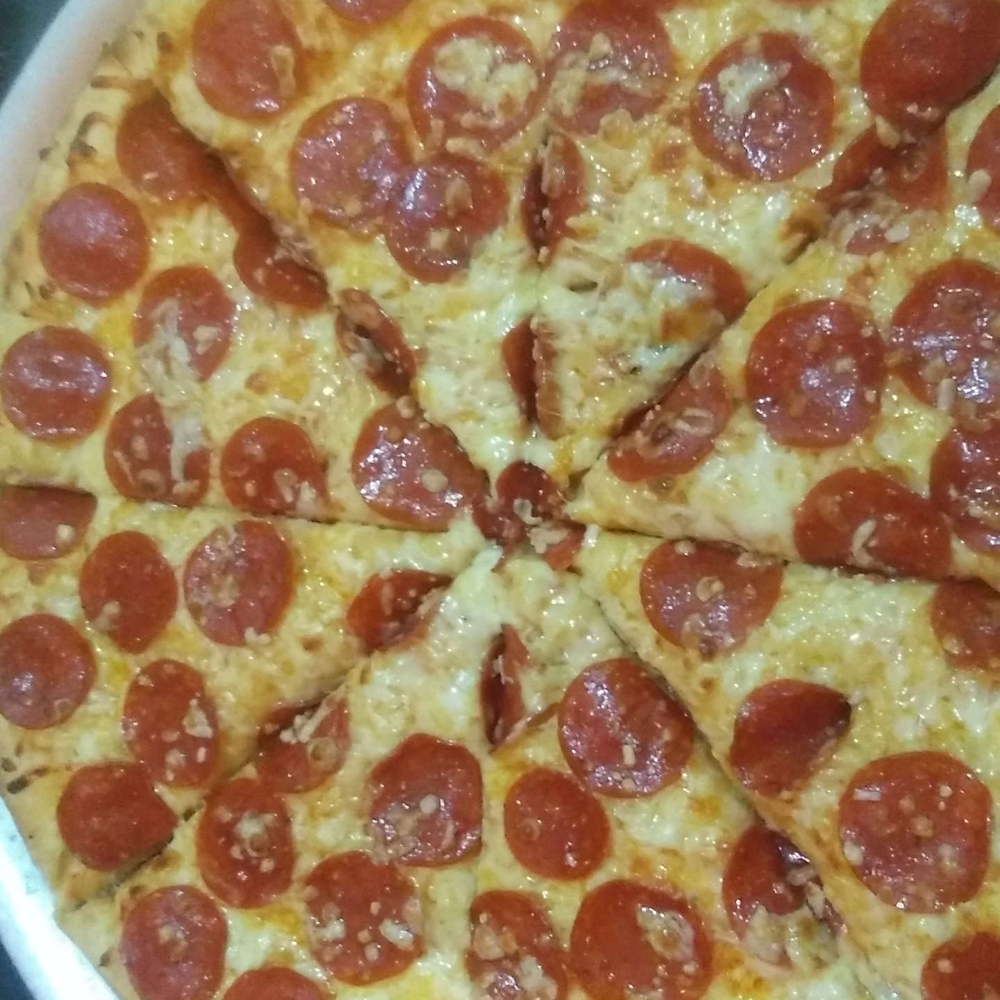 GŰEROS PIZZA image 3