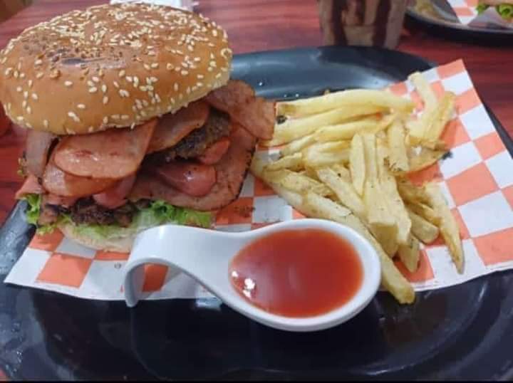 El Pasadero Hamburguesería image 5