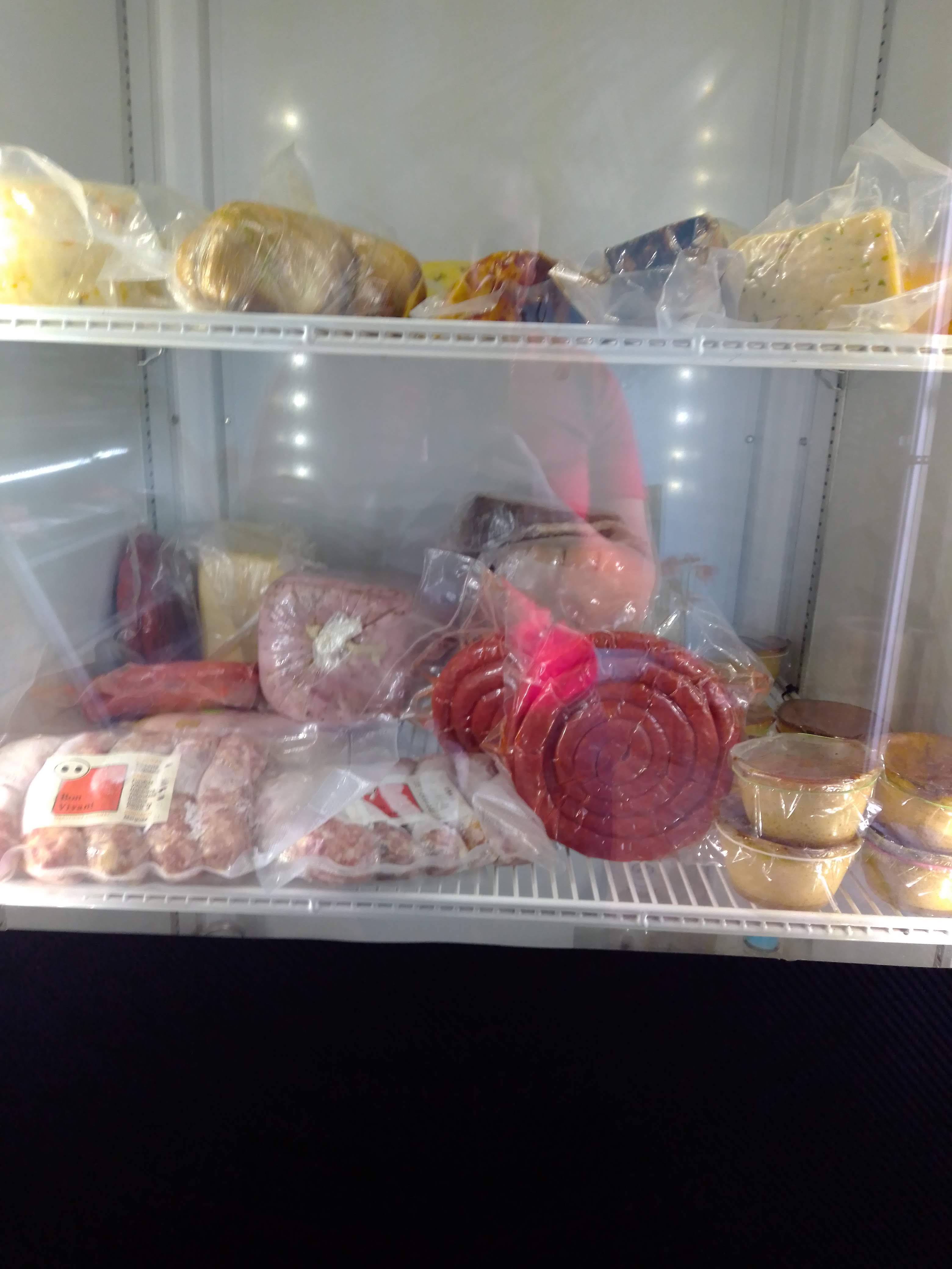 Del Toro Cortes Premium, lacteos y embutidos image 3