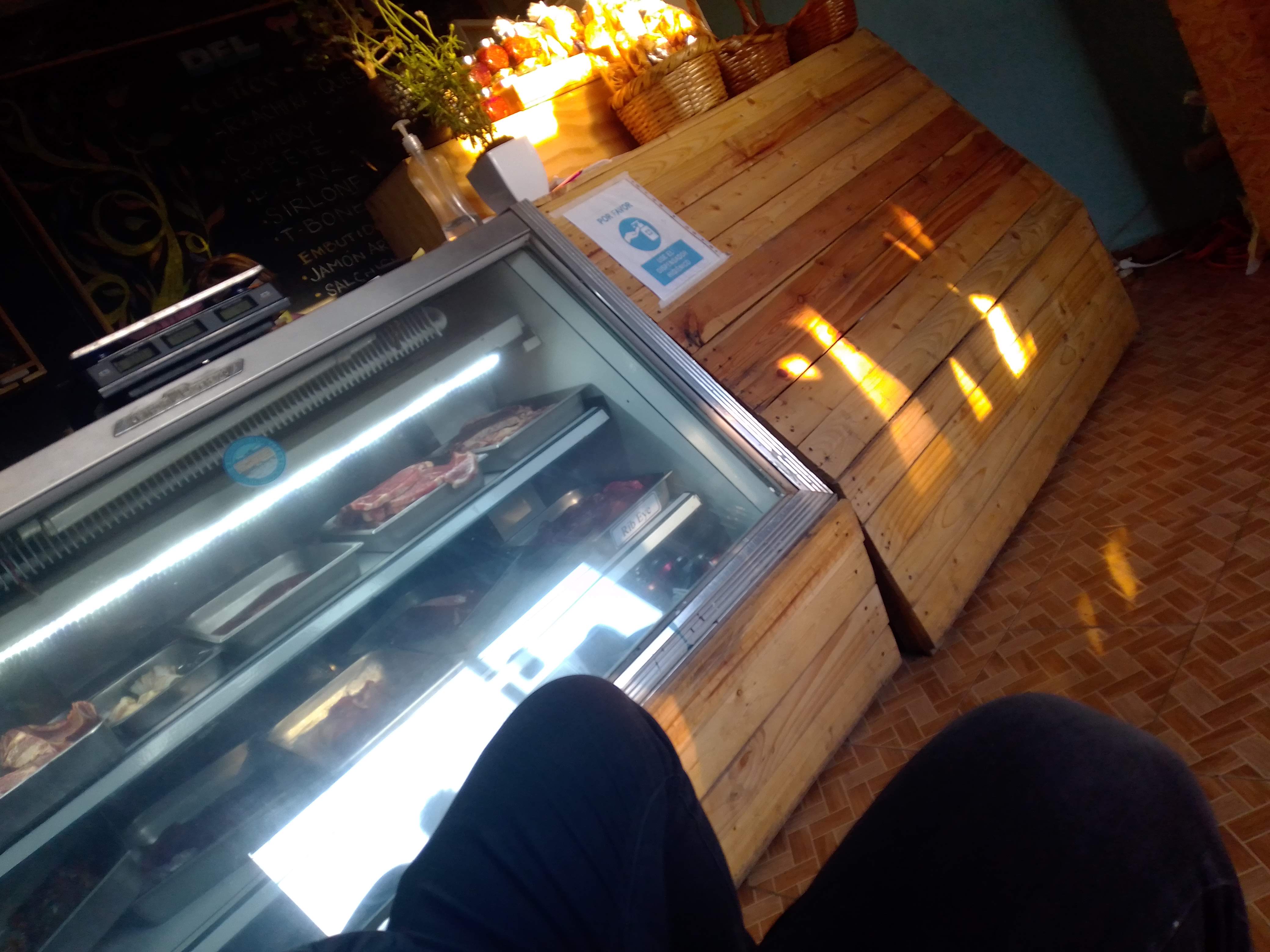 Del Toro Cortes Premium, lacteos y embutidos image 4