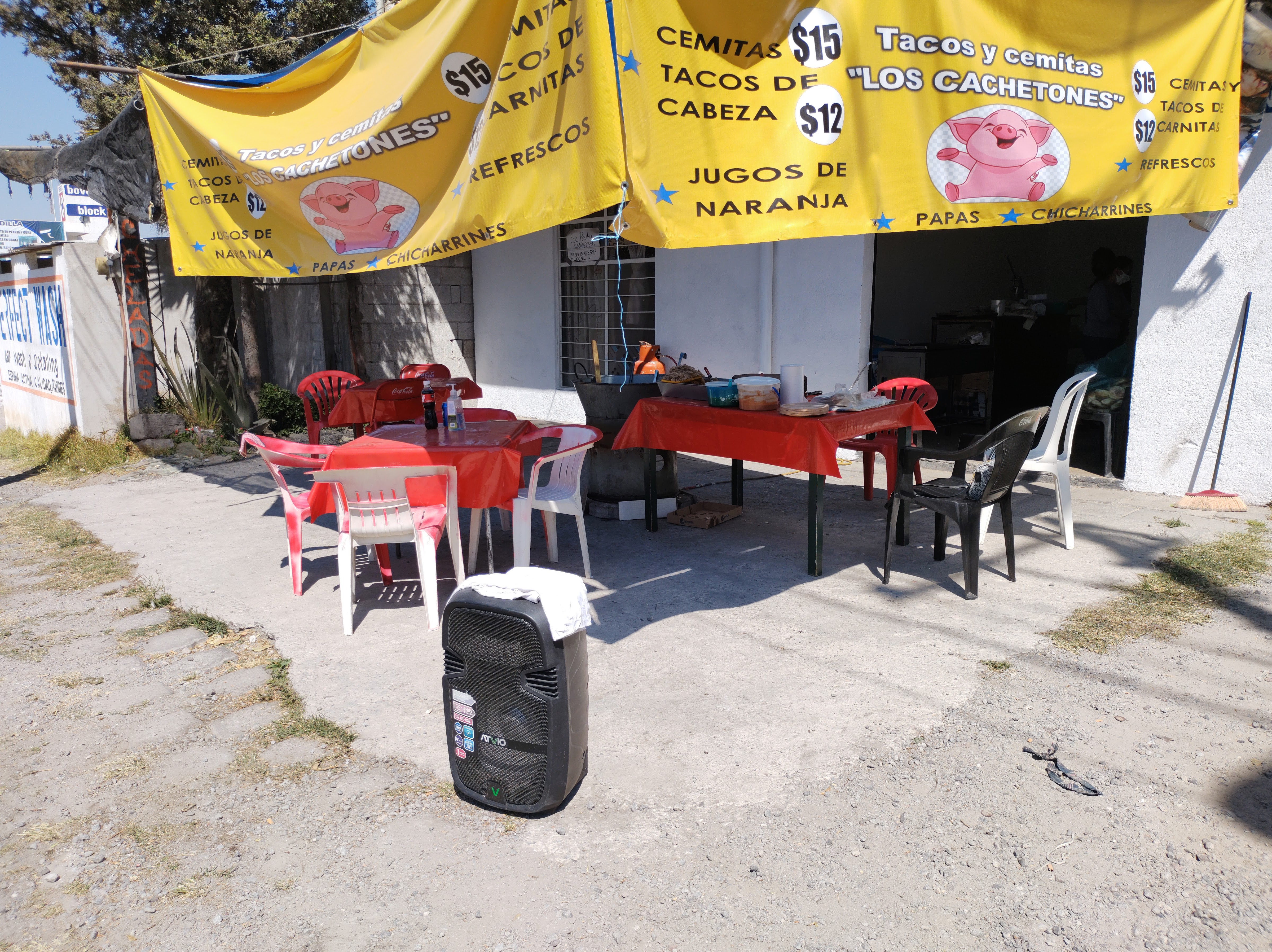 Tacos Cemitas Los Cachetones image 1