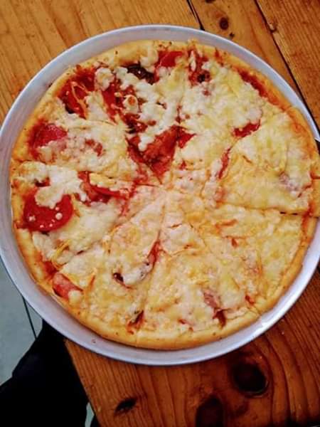 Dany's Pizza image 2