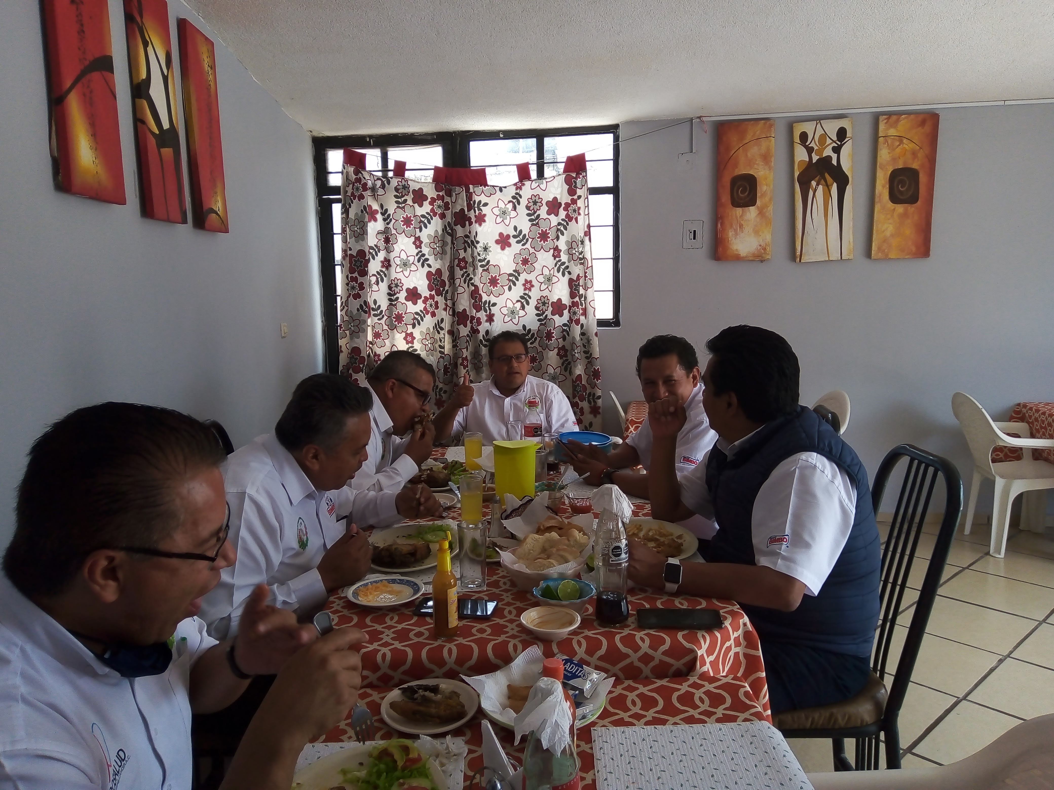 El Sazón de mamá image 4