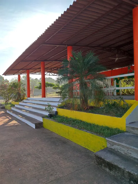 La cabaña image 5