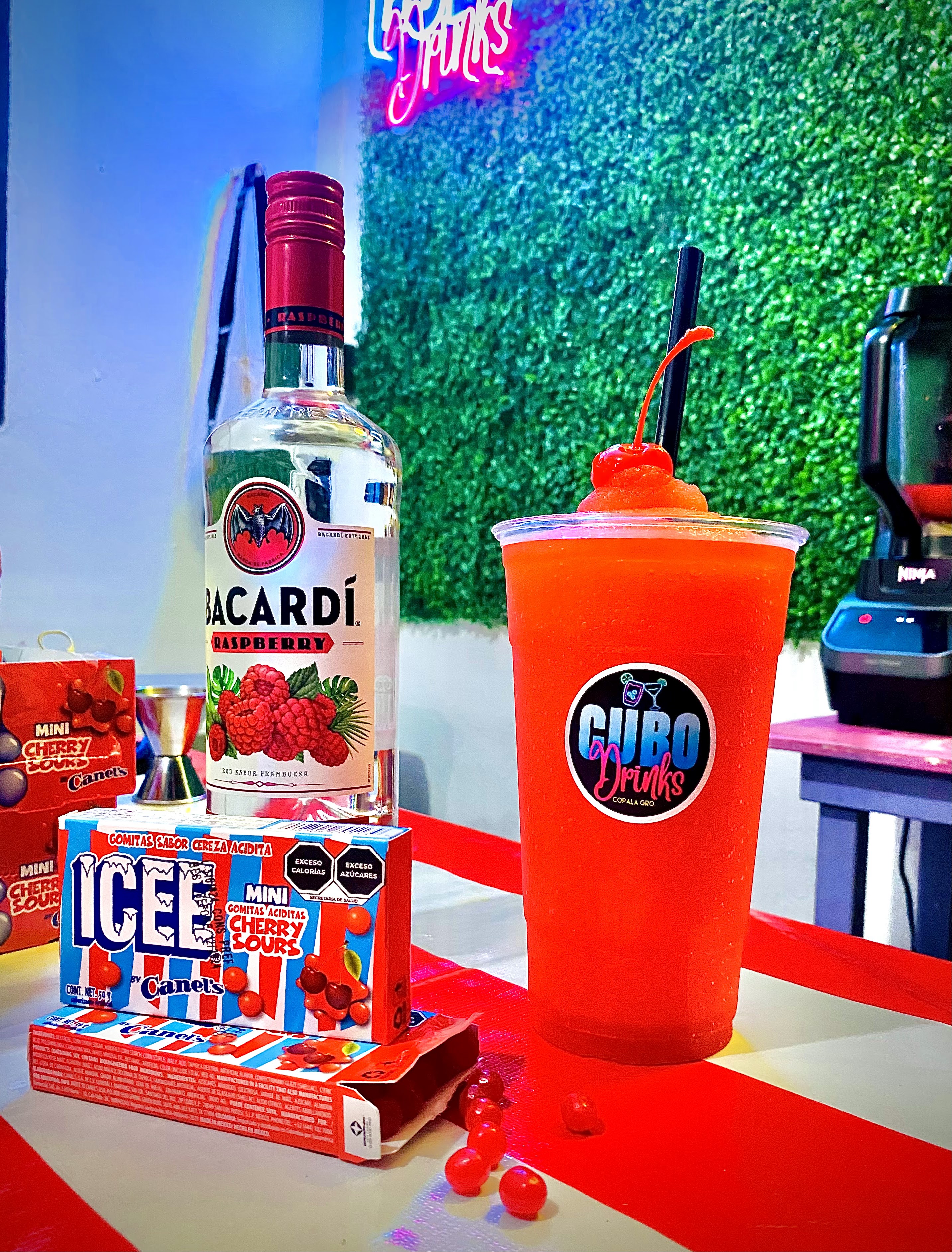 CURRO HAMBURGUESAS & SNACKS image 2