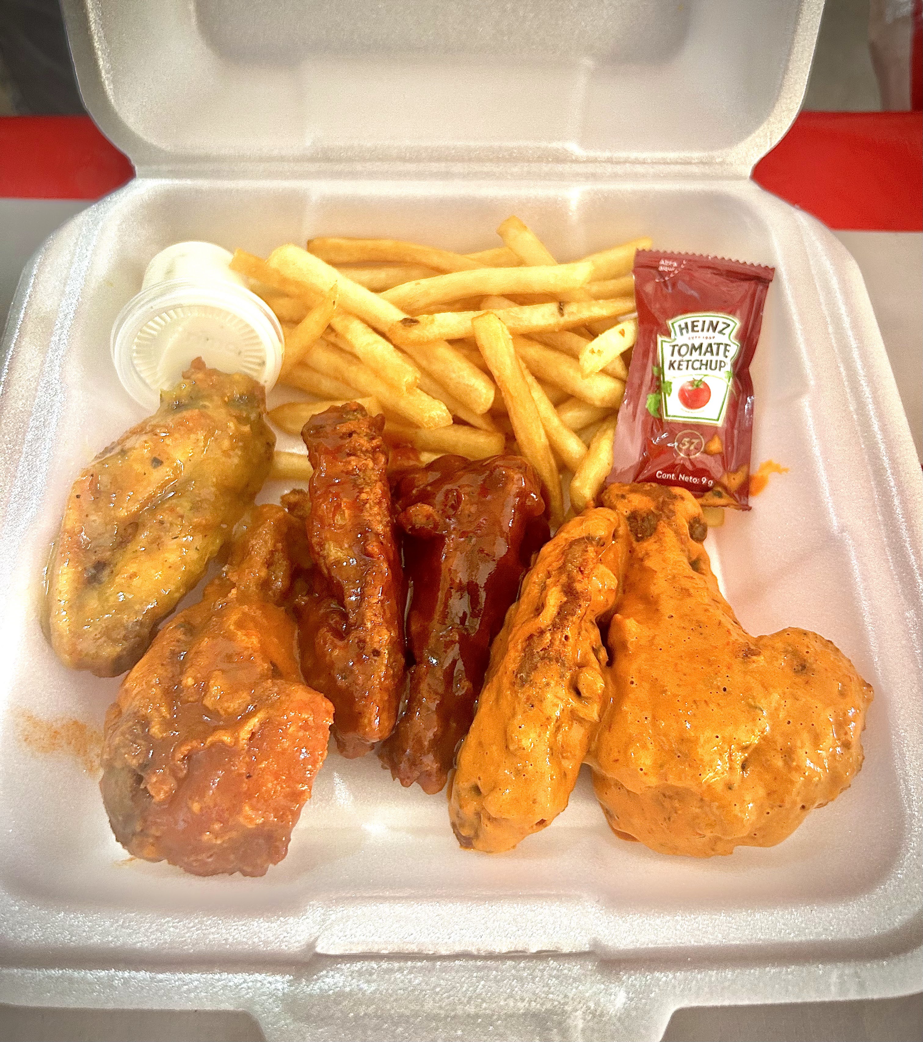 CURRO HAMBURGUESAS & SNACKS image 7