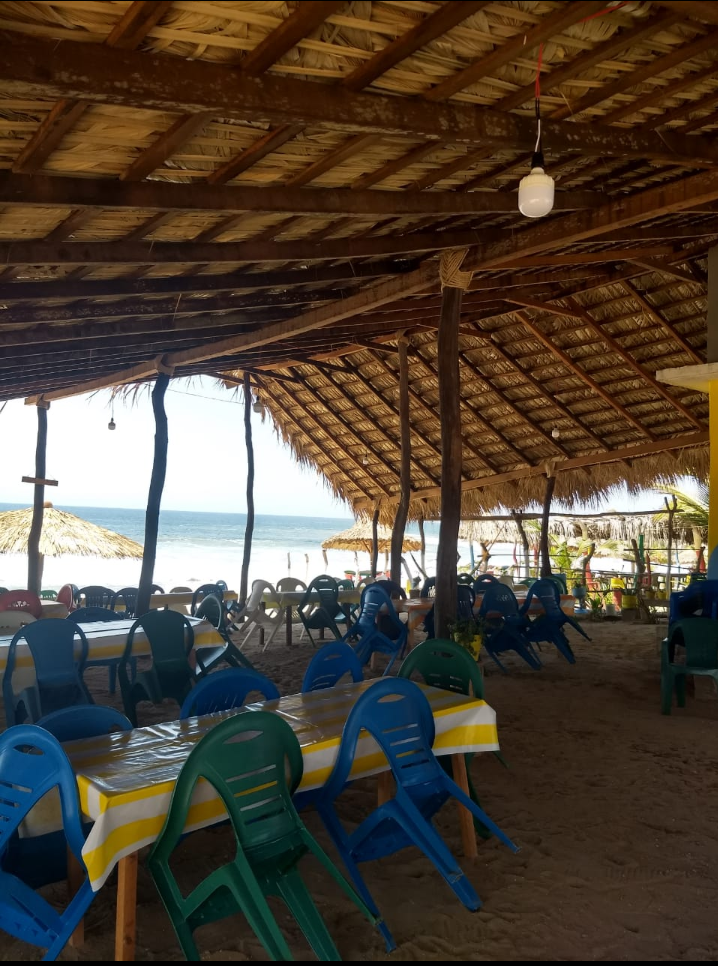 Cabaña-Restaurante "El delfín dorado* image 7