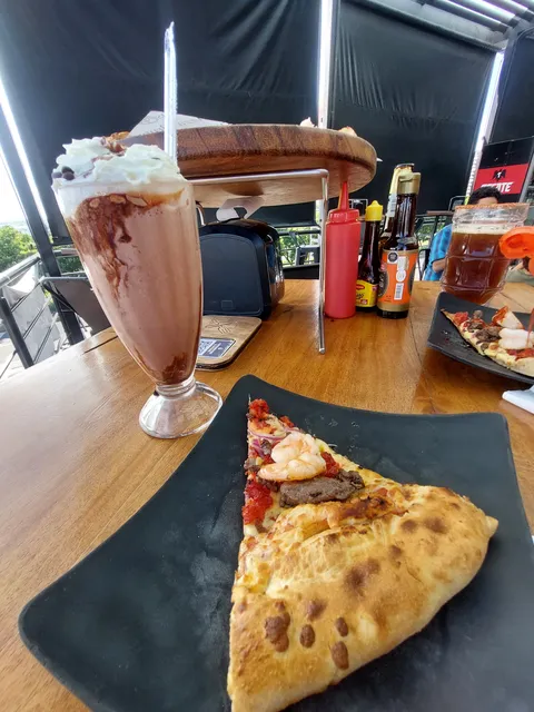 Brutus Pizza & Beer image 5