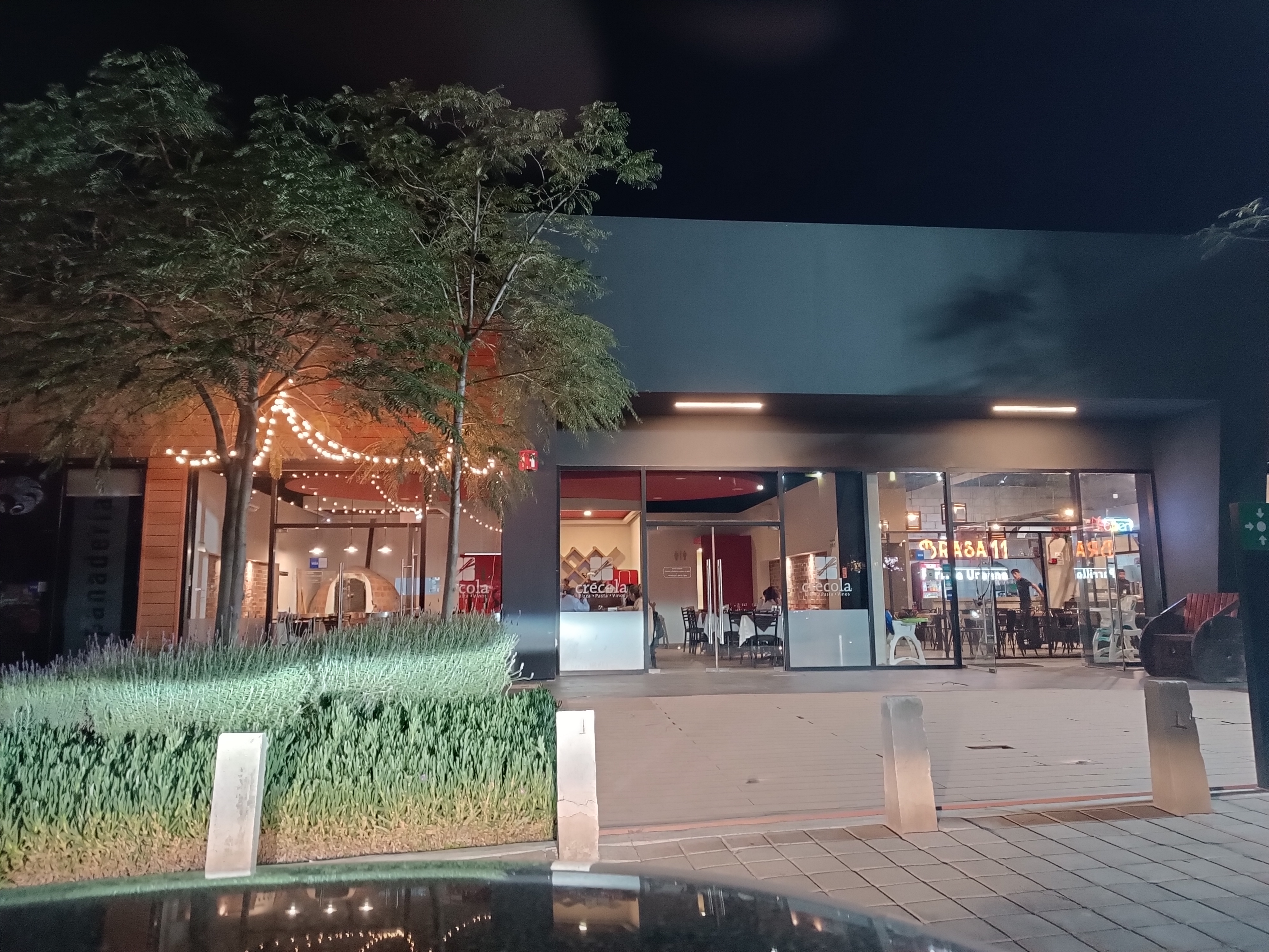 Crecola Plaza Romeu image 10