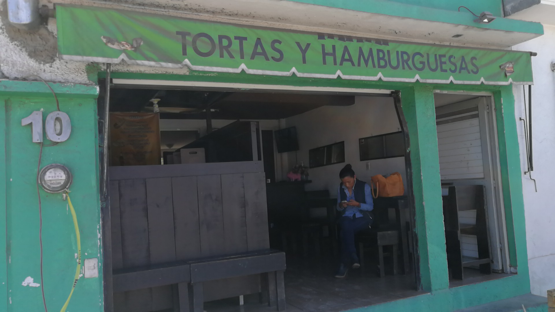 Mimi Tortas y Hamburguesas image 5