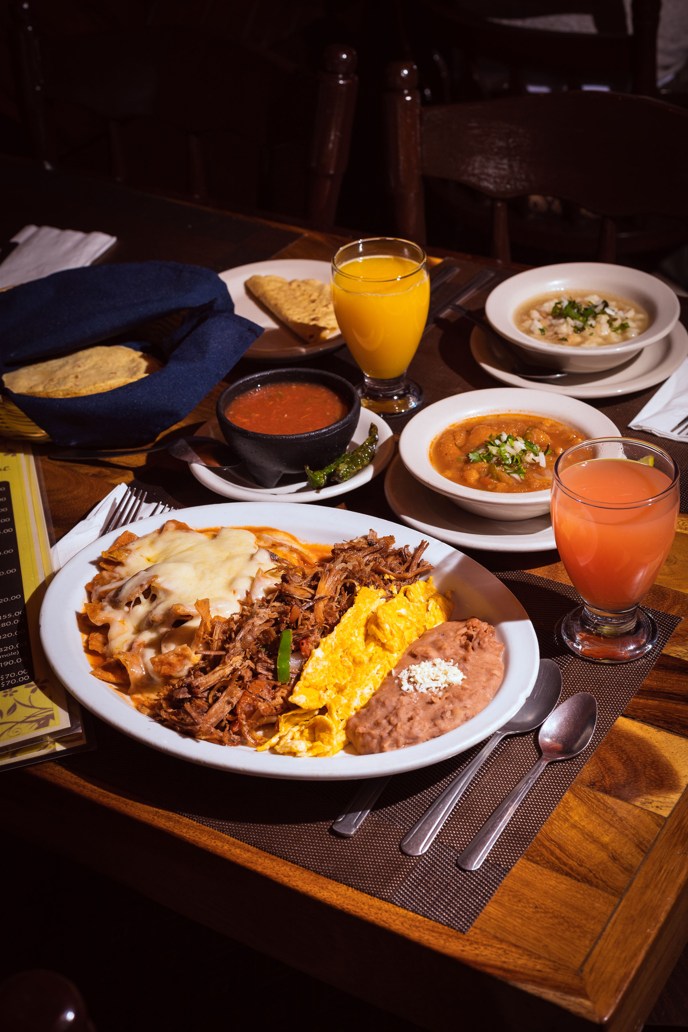 Las Cazuelas Restaurante image 2