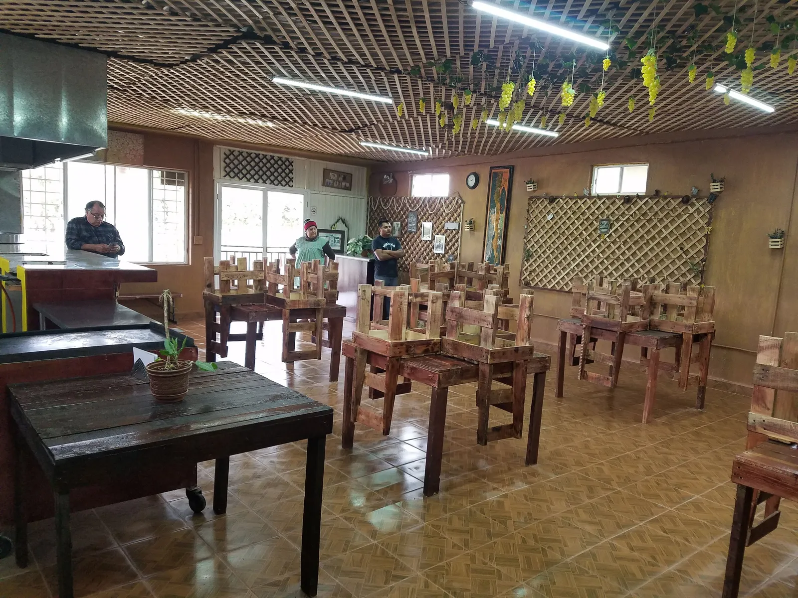 RESTAURANTE LA GRULLA!!!Barbacoa artesana(ejido urapan)l image 5
