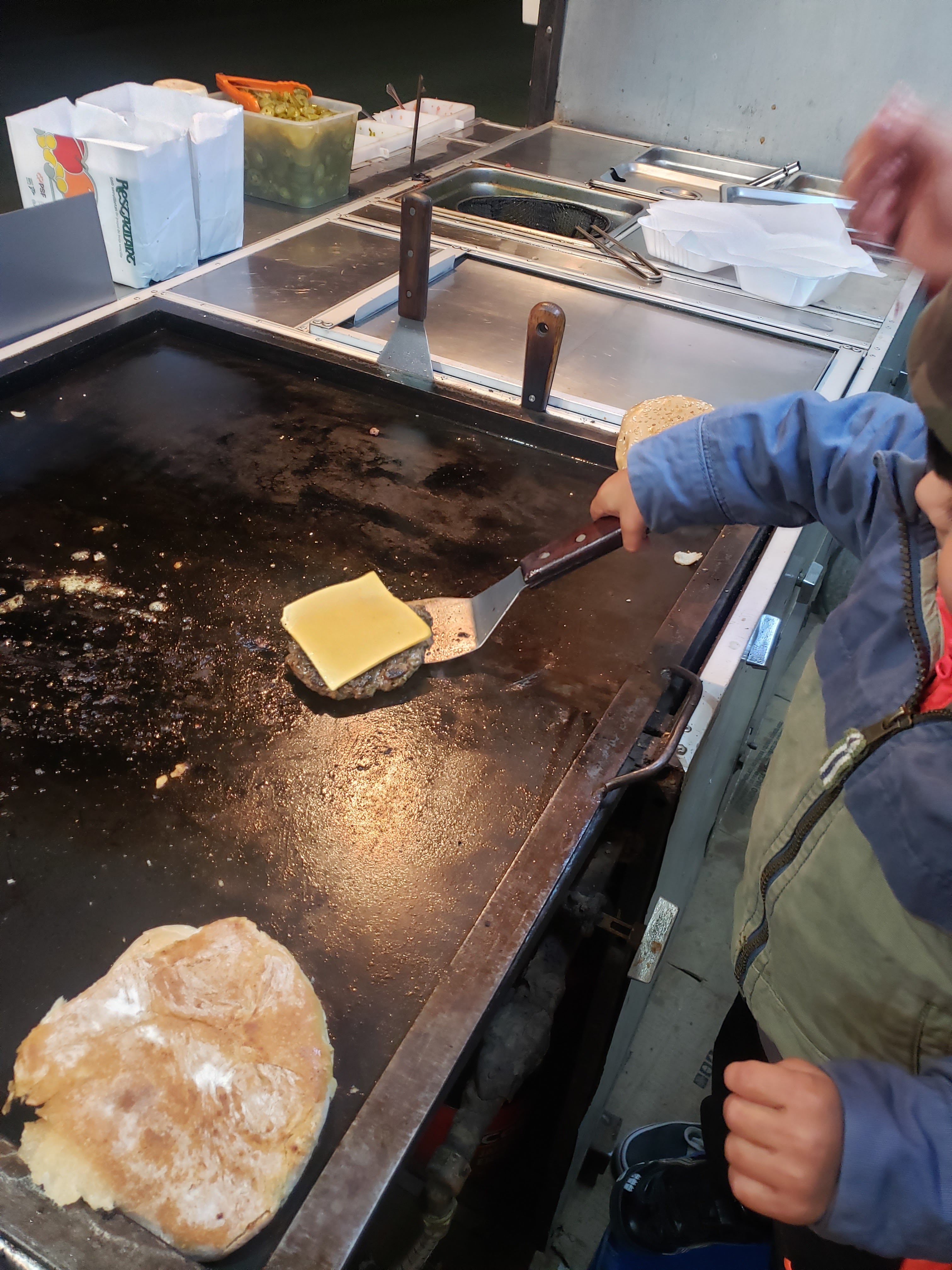 LA BASE BURGER Y ALITAS image 7