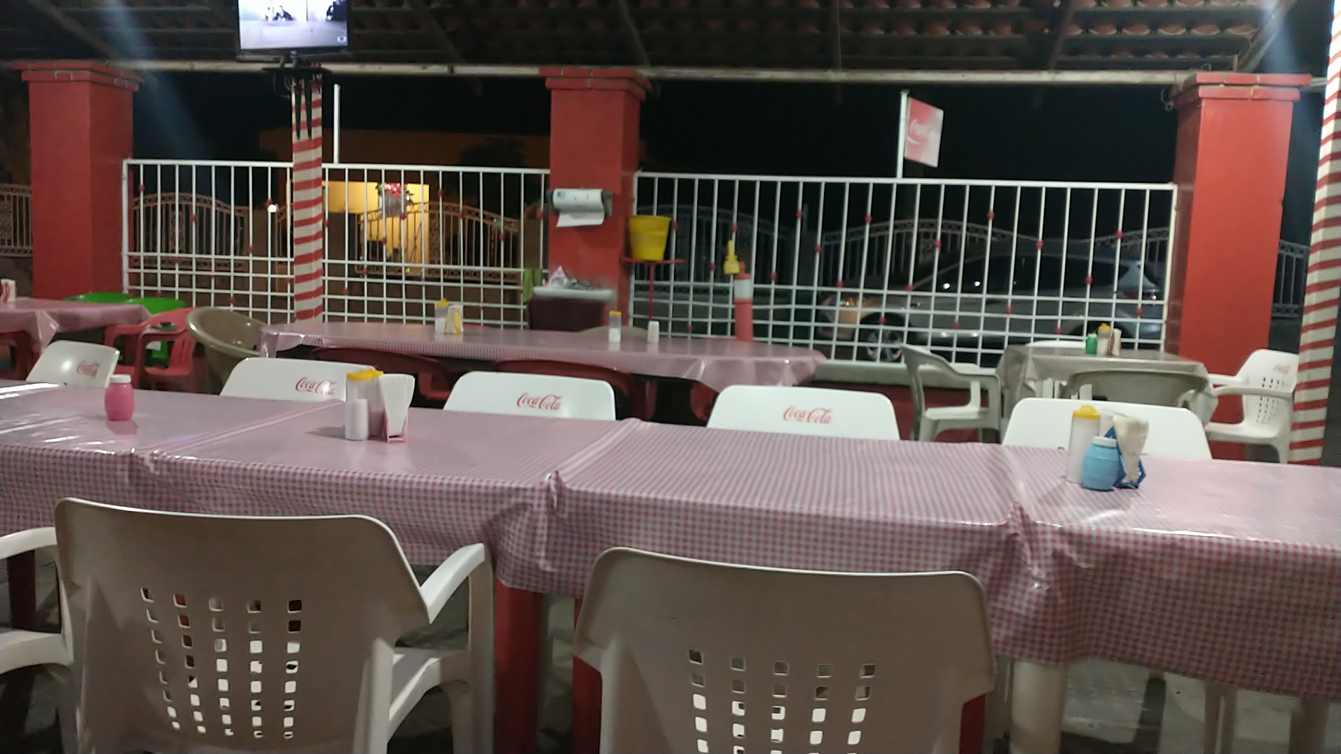 Taqueria Los Pilares "El Llano" image 1