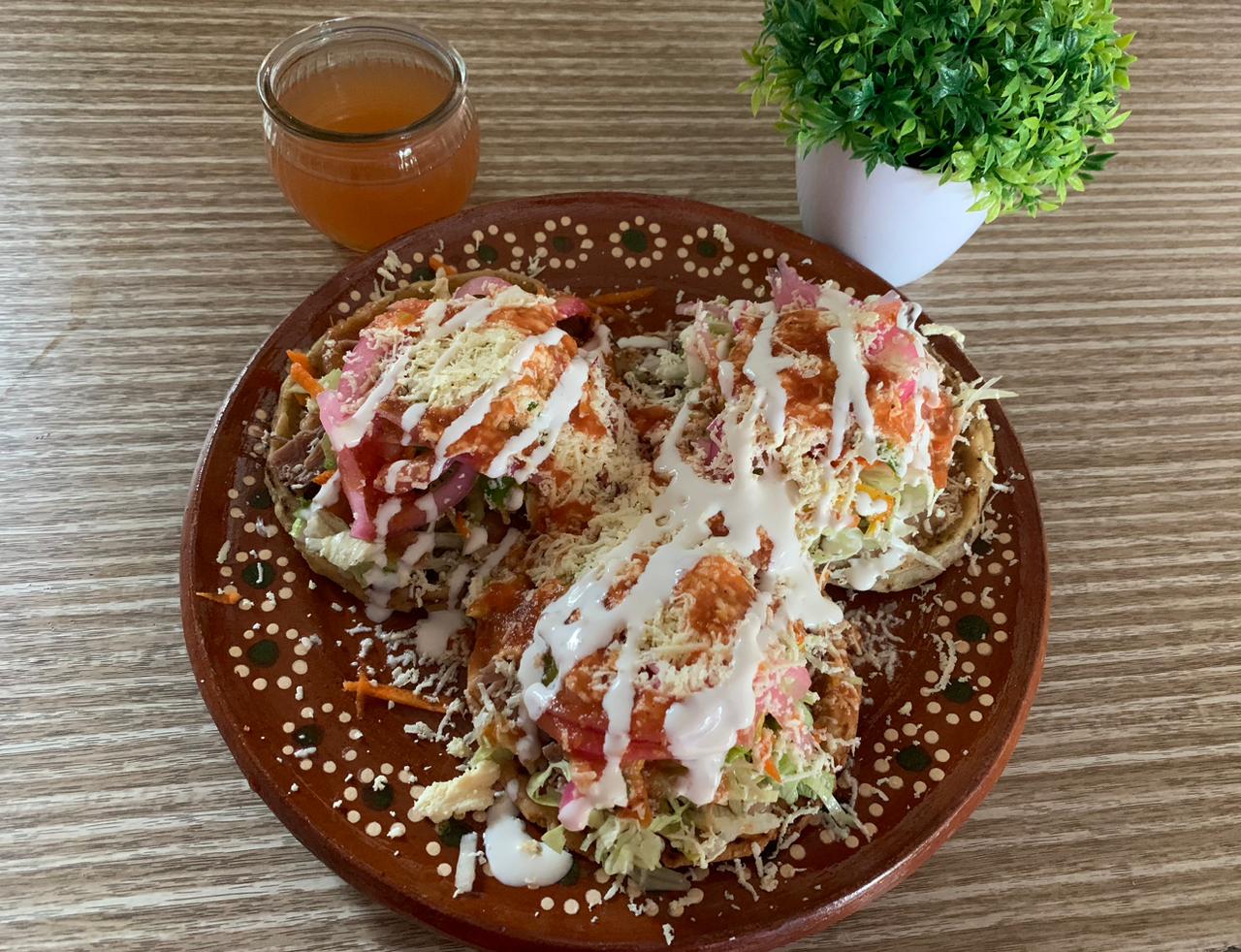 Antojitos La Neni image 2