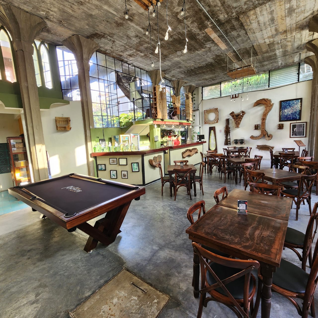 Plutarcos Bar image 4