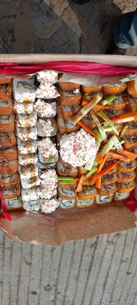 El chinito sushi image 1