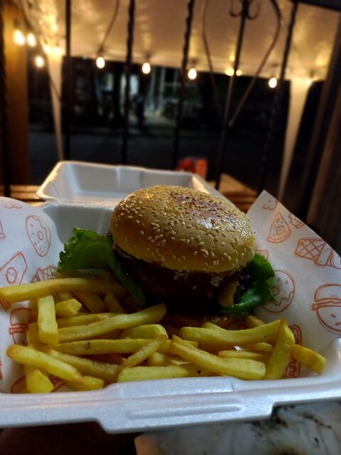 JOSGAR BURGERS image 3