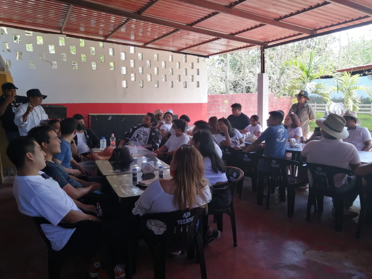 Restaurante bar El Bebedero image 8