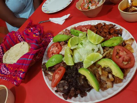 Palapa y Lonchería "La Tía Addy" image 3