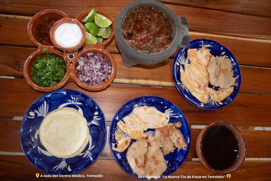 Restaurante " La Tia de Temozon" image 1